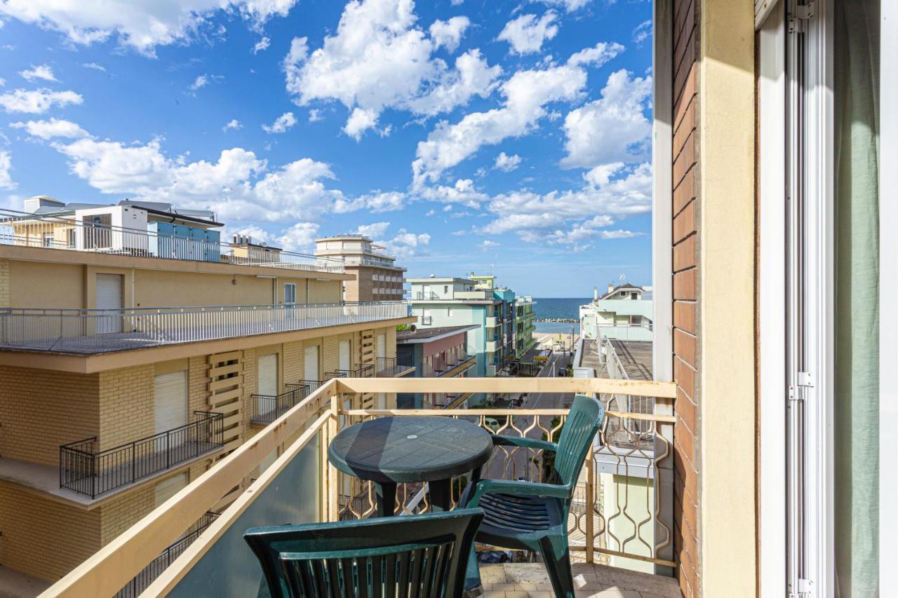 Residence & Suites Bellaria-Igea Marina Ngoại thất bức ảnh