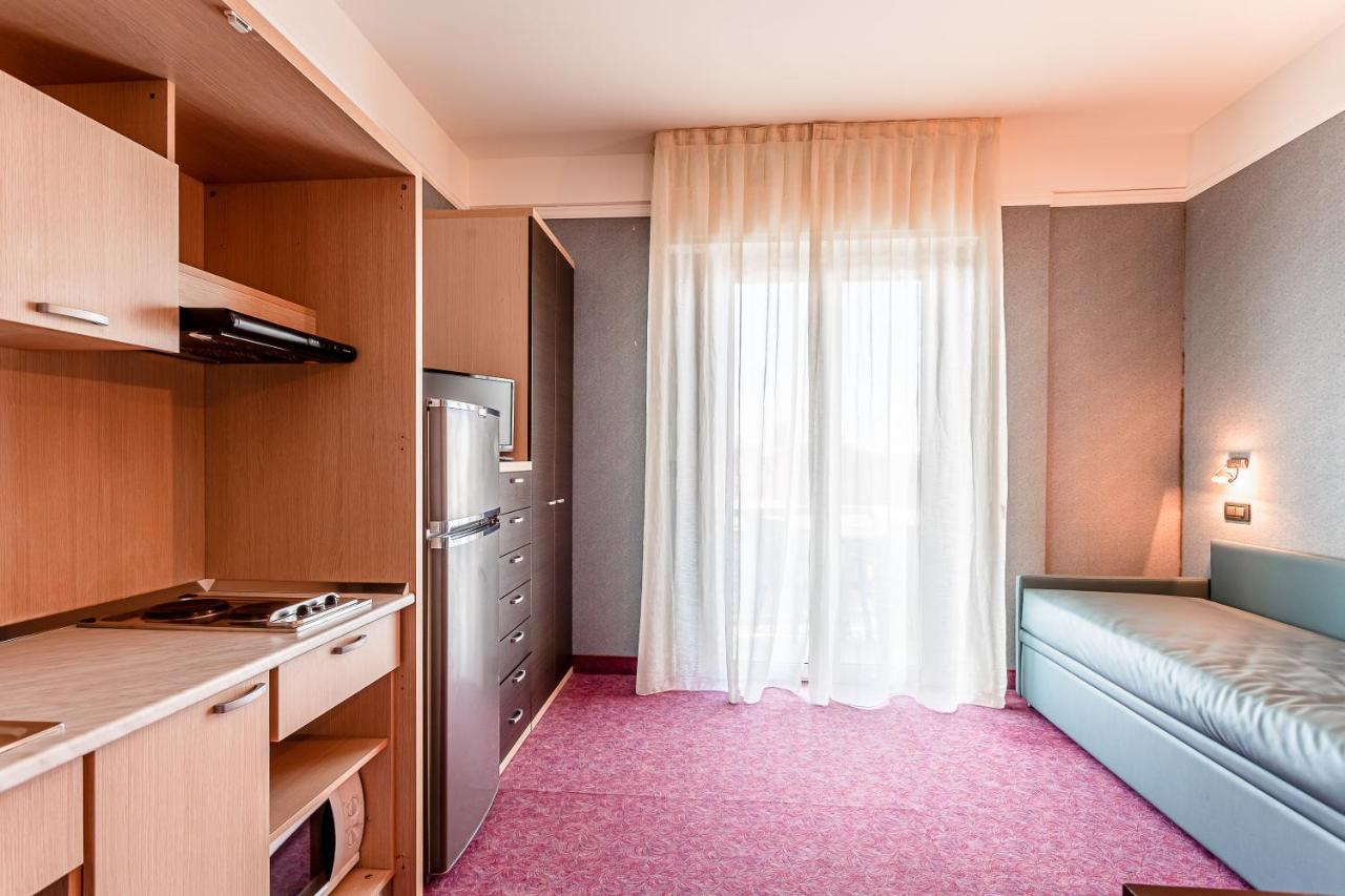 Residence & Suites Bellaria-Igea Marina Ngoại thất bức ảnh