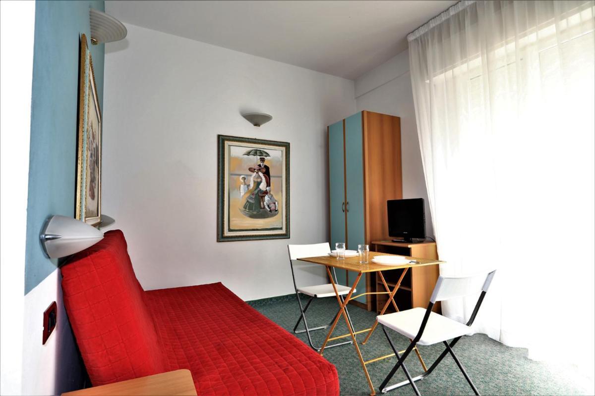 Residence & Suites Bellaria-Igea Marina Phòng bức ảnh